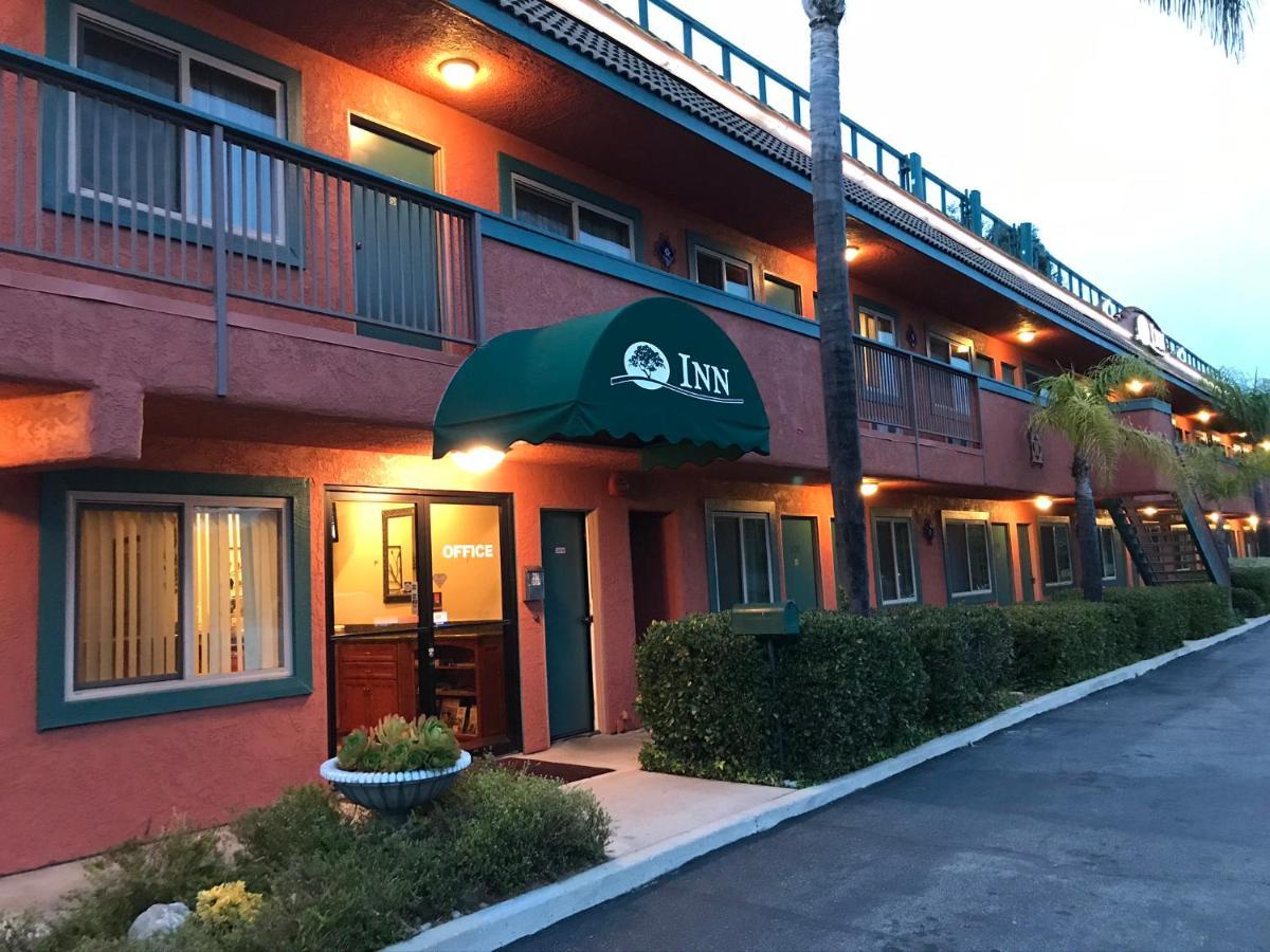 Oakridge Inn Oak View Экстерьер фото