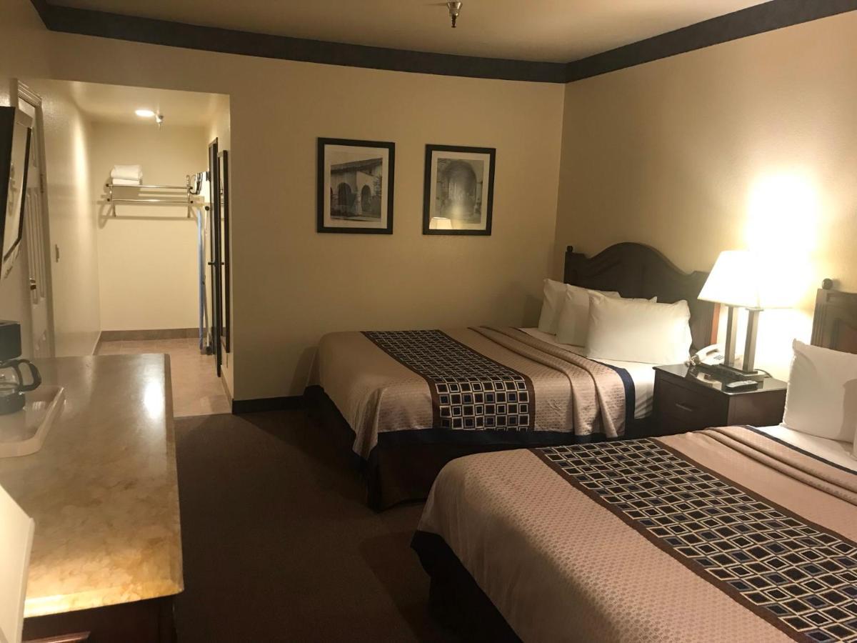 Oakridge Inn Oak View Экстерьер фото
