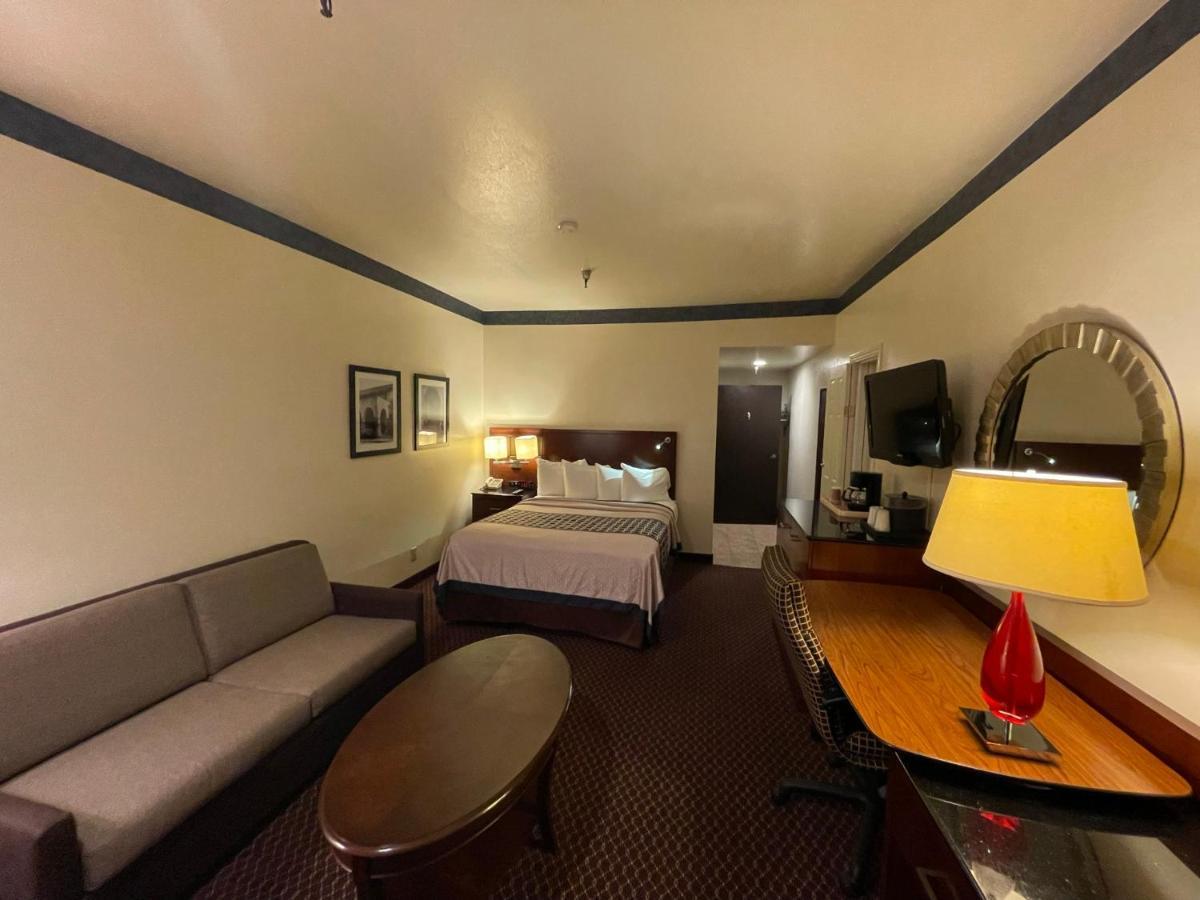 Oakridge Inn Oak View Экстерьер фото